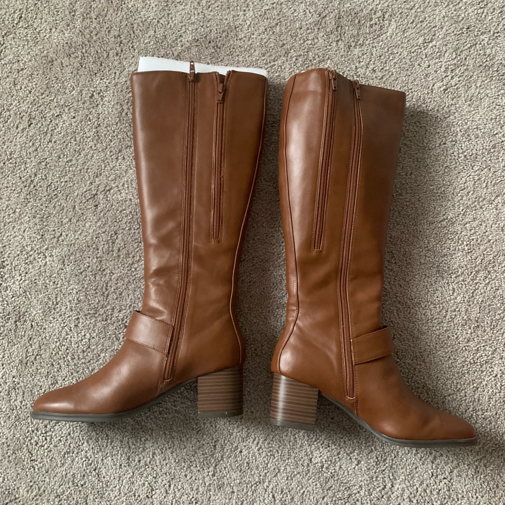 Boots - Picture 3 of 13